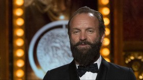 Sting Pantang Pensiun di Usia 64 Tahun