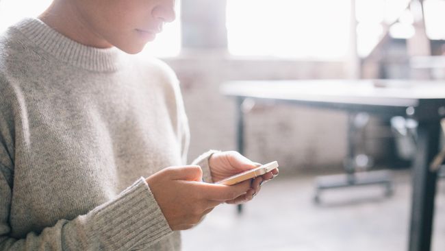Banyak orang tak menyadari pertanyaan 'jebakan' yang baiknya tak dilontarkan saat ingin mengenal kehidupan seseorang yang diincar menjadi pasangannya.