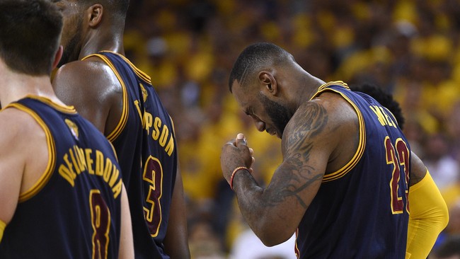 Menurut Magic Johnson, LeBron James tetap tampil fenomenal di final NBA dan suatu hari ia akan membawa Cleveland Cavaliers juara.