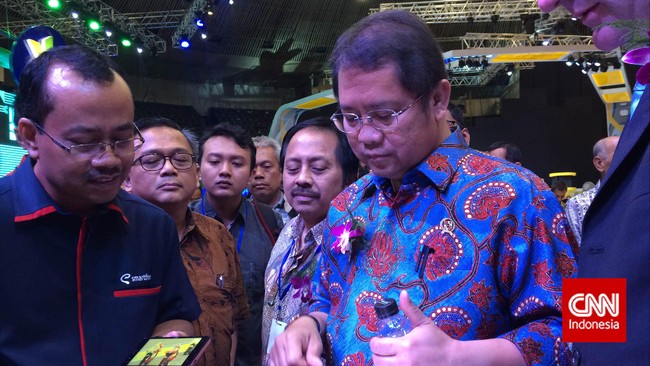 Asosiasi penyelenggara Telekomunikasi Seluruh Indonesia  dan Dyandra Promosindo resmi membuka pameran Indonesia Cellular Show 2015.