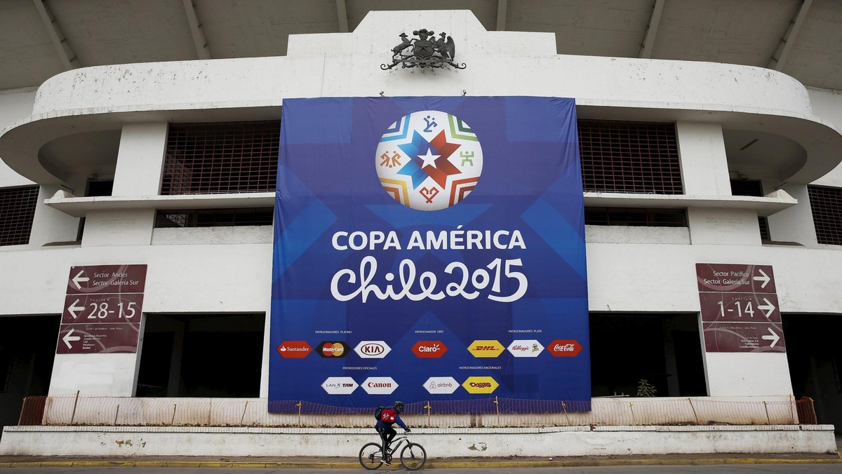 Foto-foto Persiapan Pesta Sepak Bola Amerika Latin