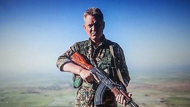 Aktor asal Inggris yang sempat bermain di sejumlah film produksi Hollywood memutuskan bergabung dengan pasukan Kurdi untuk melawan ISIS di Suriah.