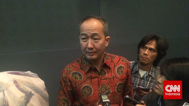 Mega Manunggal melepas 1,71 miliar saham atau 30 persen dari modal ditempatkan dan disetor penuh dengan harga Rp 585 per saham.