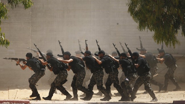 Hamas menghukum mati warga Palestina yang dituduh memberi informasi kepada Israel sehingga menewaskan sejumlah warga di Jalur Gaza. 