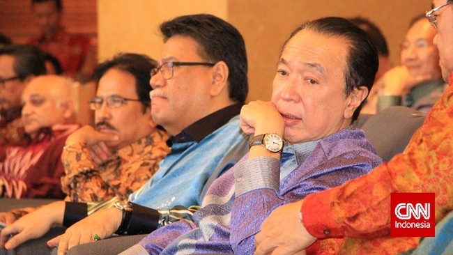 Anak usaha Felda Group di bidang investasi, Felda Investment Corporation bakal merangsek masuk dan membeli sebagian besar dari 37 persen saham BWPT.