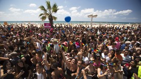 6 Terluka dalam Serangan Pisau di Parade Gay Pride Yerusalem