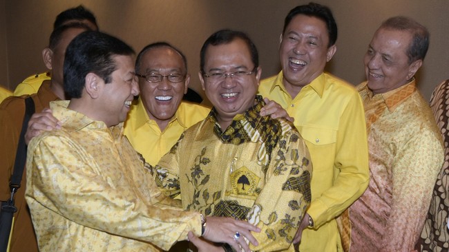 "Khusus poin keempat yang tentu memunculkan kontroversi, tidak bisa dilakukan sekaligus," ujar MS. Hidayat