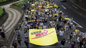 Pengunjuk Pro-Demokrasi Hong Kong Kembali Beraksi