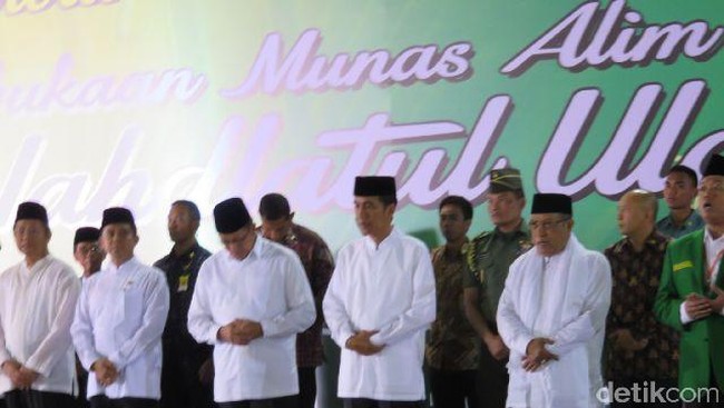 Usulan Hari Santri Nasional tengah dikaji oleh Kementerian Agama. Presiden Jokowi berjanji bakal langsung setuju jika ada pengajuan.