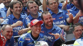 Pole Position Katalonia Milik Espargaro dan Suzuki