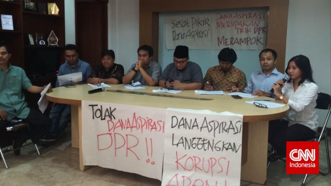 Mulfachri Harahap menilai partainya masih mempertimbangkan manfaat dan dampak dari dana aspirasi tersebut. 