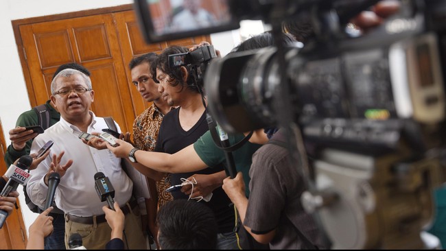 Bambang Widjojanto sudah tiga kali mengajukan lalu mencabut gugatan praperadilan di Pengadilan Negeri Jakarta Selatan.