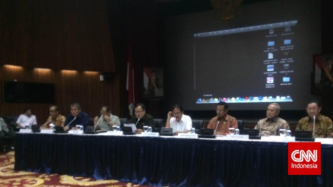 Di luar subsidi BPDP, pemerintah juga memberikan subsidi tetap Rp 1000 per liter biodiesel agar harga jualnya bersaing dengan BBM.