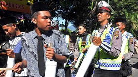 Ikut Menciptakan Ketertiban Bulan Ramadan dengan Pak Polisi