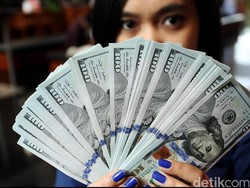 Rupiah Rontok, Dolar AS Menuju Rp 14.200