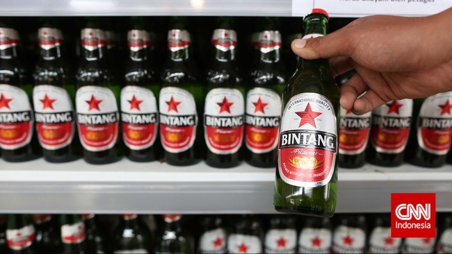 Larangan minimarket dan toko pengecer berjualan bir sejak 16 April 2015 lalu membuat Ditjen Bea dan Cukai kehilangan penerimaan cukai Rp2 triliun.