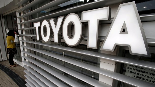 Kepala Humas Toyota, Julie Hamp yang baru diangkat pada April lalu, ditangkap di Jepang atas dakwaan penyelundupan obat melalui jalur pos pada Kamis (18/6).