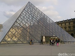 Tuai Kontroversi, Pameran Seni Islam di Museum Louvre Paris Dibatalkan