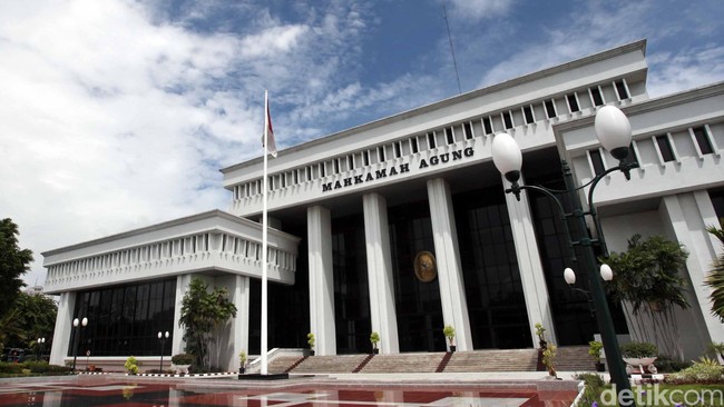Putusan MA soal Yayasan Supersemar tengah dikoreksi oleh pembaca 3. Usai itu akan dikirimkan ke Pengadilan Negeri Jakarta Selatan.