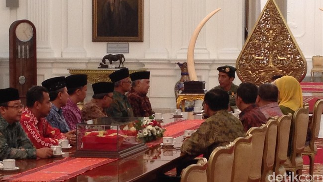 Politisasi itu sebut Ketua PP Muhammadiyah Din Syamsuddin terjadi di tiga tahun terakhir, ketika Suryadharma Ali jadi Menteri Agama.