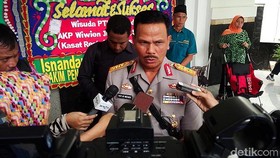 Kapolda Papua Inspektur Jenderal Yotje Mende Diganti