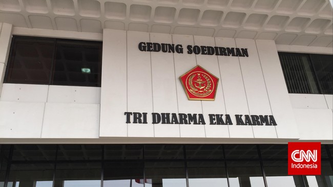 Usul penurunan pangkat untuk posisi Danpusomad dan Kepala RSPAD masih berproses di Kemhan. Usul kenaikan pangkat posisi Dankormar diproses Setneg.