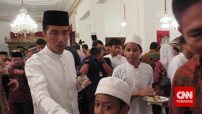 Muncul isu bahwa Jokowi akan merombak kabinetnya usai Lebaran.