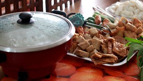 Yang Terjadi Pada Tubuh Bila Makan Berlebihan Saat Sahur