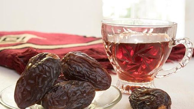 Pada Ramadan kali ini, masyarakat dapat menikmati sensasi meminum teh yang berasal langsung dari tanah Timur Tengah.