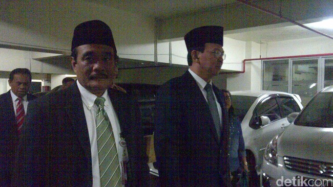 Wakil Gubernur DKI Jakarta Djarot Saiful Hidayat bicara mengenai prioritas pembangunan Jakarta. Rumah susun sederhana, transportasi jadi titik perhatian.