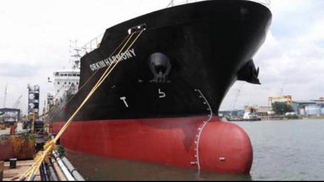 Lima ABK WNI terjebak dalam kapal tanker Orkim Harmony yang dibajak di perairan Vietnam pada 11 Juni lalu. Kapal ini memuat 50 ribu barel minyak RON95.