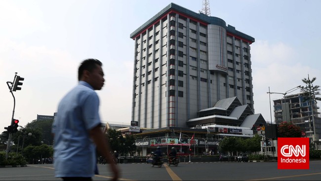 Sarinah akan menambah jumlah gerai hijab tahun depan menjadi 22 toko dari saat ini berjumlah 10 toko dengan investasi Rp 2,4 miliar.