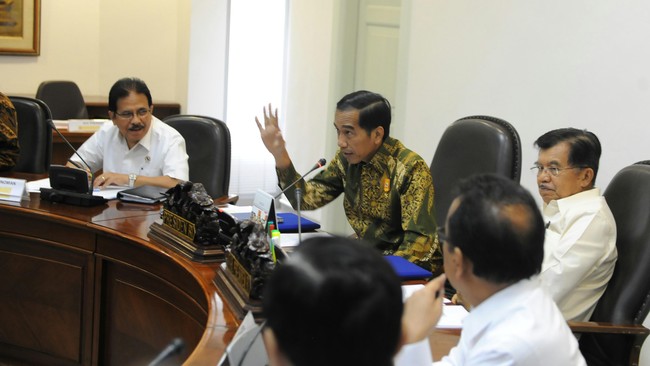 Meskipun investasi tumbuh 17,8 persen selama 2014-2015, namun Presiden Jokowi menegaskan PTSP di BKPM tetap harus dievaluasi dan dibenahi.