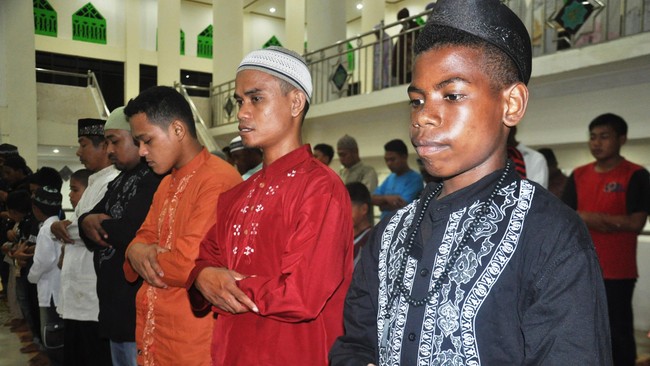 Petisi ini langsung mendapat sekitar 23 ribu dukungan pada jam 15.00 WIB di hari yang sama ketika dibuat, dan menargetkan bisa meraih 25 ribu dukungan.
