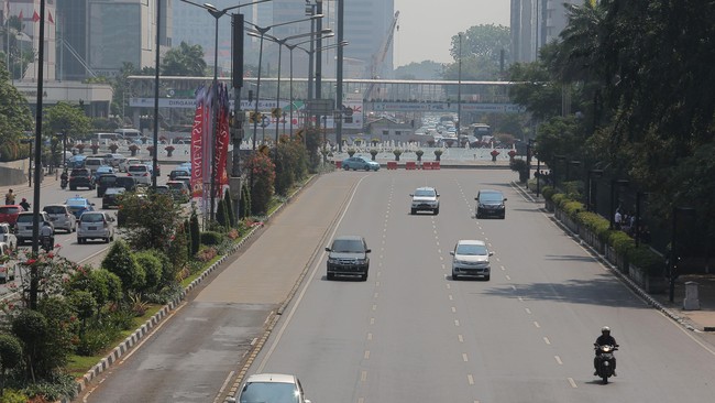 Kawasan Jalan MH Thamrin, Jakarta Pusat, telah pulih dan kegiatan berangsur normal seperti biasa.