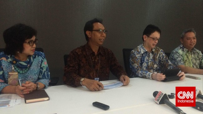 Asosiasi Sistem Pembayaran Indonesia (ASPI) mengestimasi gesek tunai menguasai 15 persen dari transaksi bulanan kartu kredit yang mencapai Rp 22 triliun.