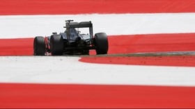 Nico Rosberg Juara GP Austria, Mercedes Finis 1-2