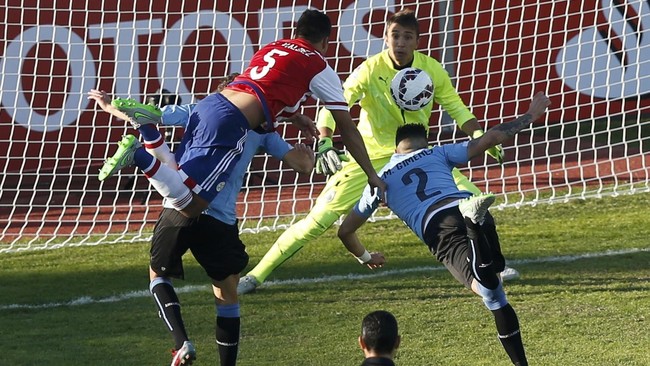 Uruguay dan Paraguay memainkan laga sengit, serta hanya berhasil bermain imbang 1-1, dan memastikan diri lolos ke babak perempat final Copa America.