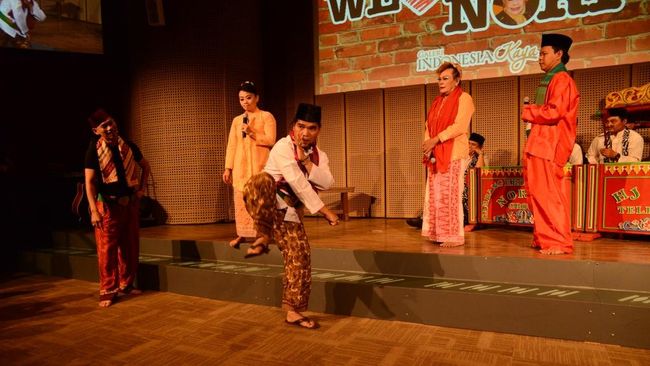 Mpok Nori mangkat mewariskan Sinar Noray Grup yang memainkan lenong dan gambang kromong khas Betawi.