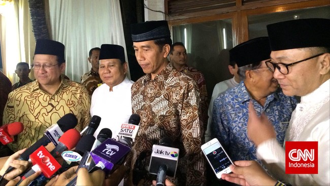 Dicecar pertanyaan tentang isu perombakan kabinet usai berbuka puasa, Presiden Jokowi pun meminta tak ada lagi yang mengusiknya soal isu tersebut.