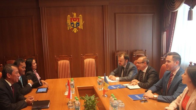 Delegasi Indonesia menjajaki kerjasama tekstil dengan pengusaha-pengusaha di Romania dan Moldova.