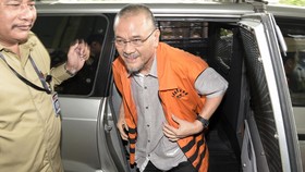 Pejabat Sumsel Akui Terima Duit dari Penggarap Wisma Atlet