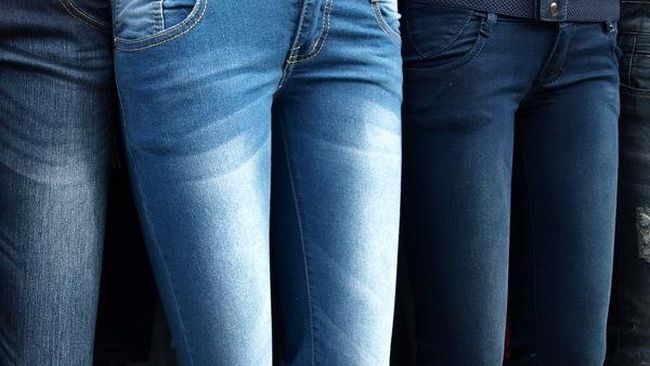 Skinny jeans atau celana jin ketat, dan pakaian ketat serupa lainnya mungkin merupakan pilihan yang sesuai dengan tren fesyen terbaru.