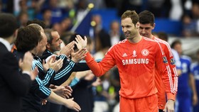 Cech ke Arsenal, Terry: Chelsea Harus Belanja Pemain Terbaik