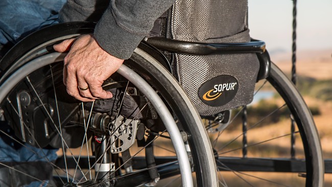 Meski dilahirkan dalam kondisi sehat, orang-orang transabled justru ingin menjadi cacat. Mereka bahkan rela melukai diri sendiri demi menjadi cacat.