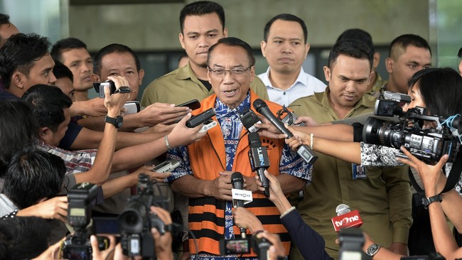 Mantan Menteri Energi Sumber Daya Mineral tersebut akan disidang atas kasus pemerasan Dana Operasional Menteri di Kemenbudpar dan Kementerian ESDM. 