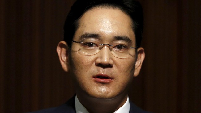Pewaris Samsung Group Jay Y Lee terancam ditangkap usai ditetapkan sebagai tersangka kasus korupsi yang berujung pemakzulan Presiden Park Geun-hye.