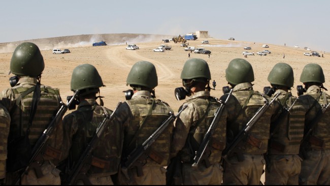 Amerika Serikat akan melancarkan serangan udara ke sejumlah area di Suriah untuk menggempur ISIS melalui pangkalan militer di Incirlik, Turki.
