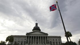 Gubernur South Carolina Minta Bendera Konfederasi Diturunkan