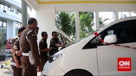 Mangkir Pemeriksaan, Kejaksaan Cekal Tersangka Mobil Listrik